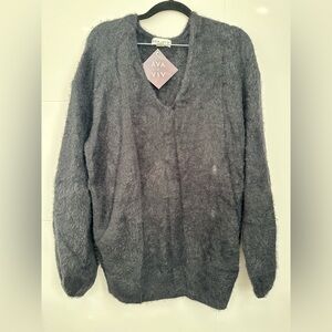 Ava & Viv Gray Fuzzy Sweater